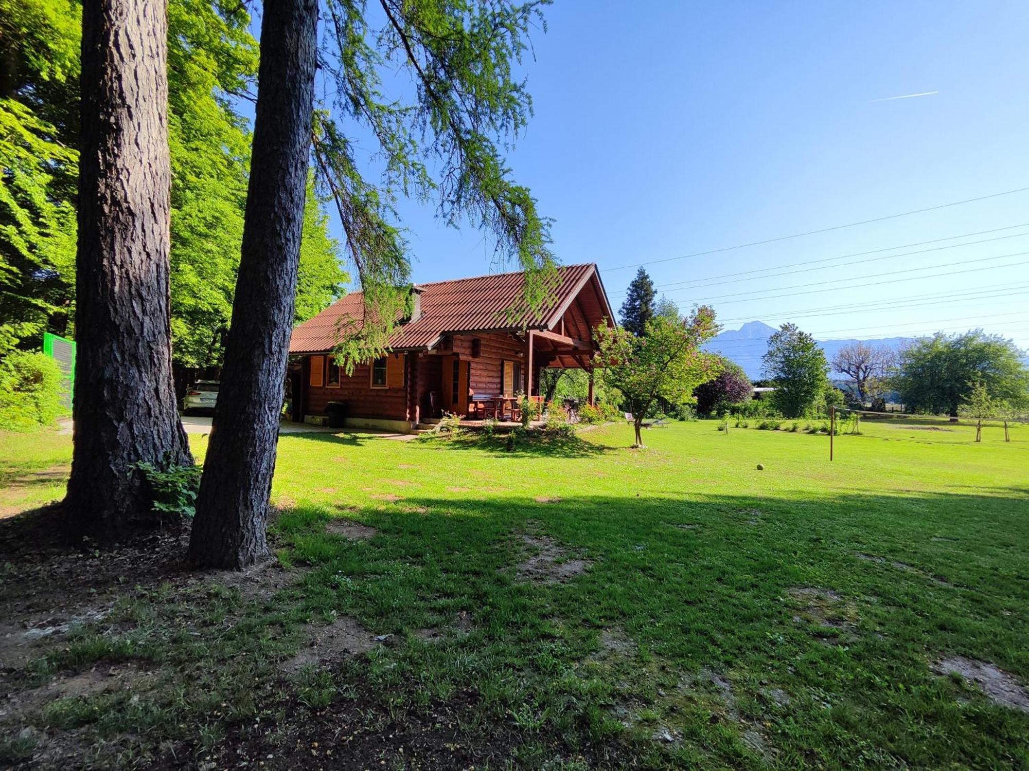 Villa Silent Orchard Naklo Exterior foto